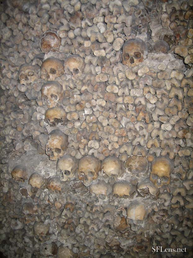 Paris – Catacombs